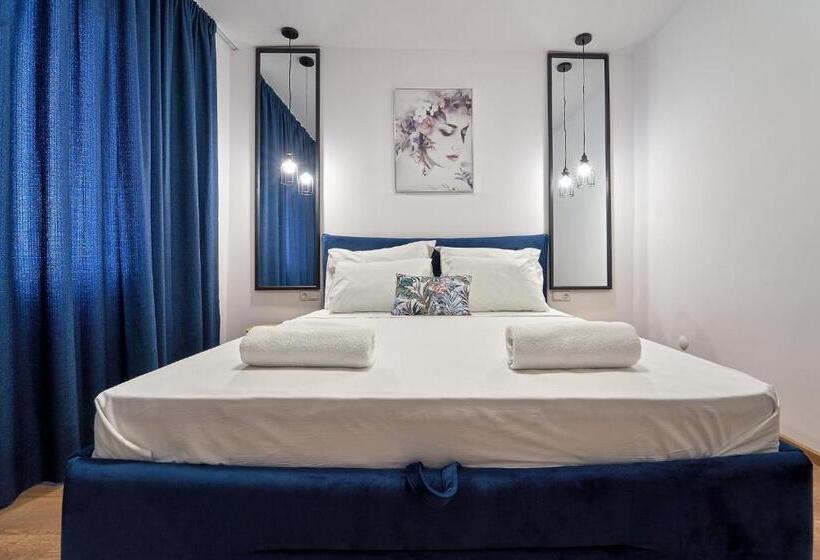 شقة غرفة واحدة مزودة بتراس, Adel Apartments