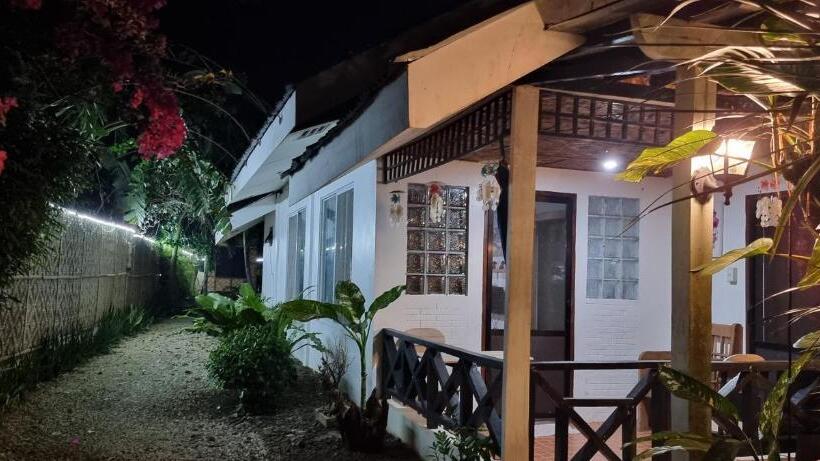 Standard Triple Room with Terrace, Mannah Garden Staycation Place