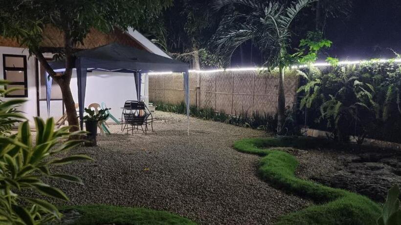 اتاق خانوادگی, Mannah Garden Staycation Place
