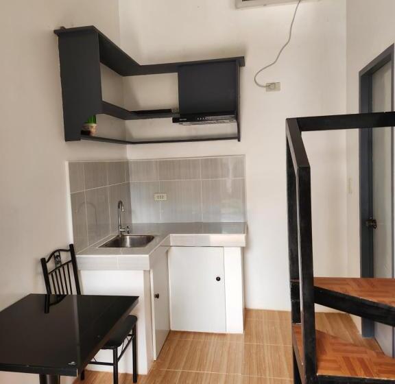 اتاق خانوادگی, Mannah Garden Staycation Place