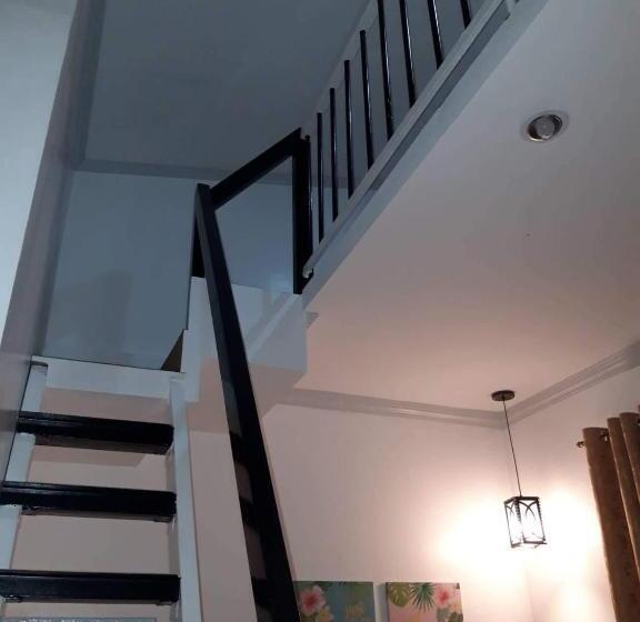 اتاق خانوادگی, Mannah Garden Staycation Place