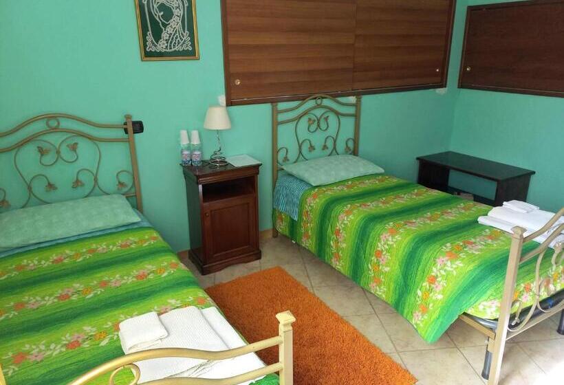 Номер Стандарт, B&b Le Colonne