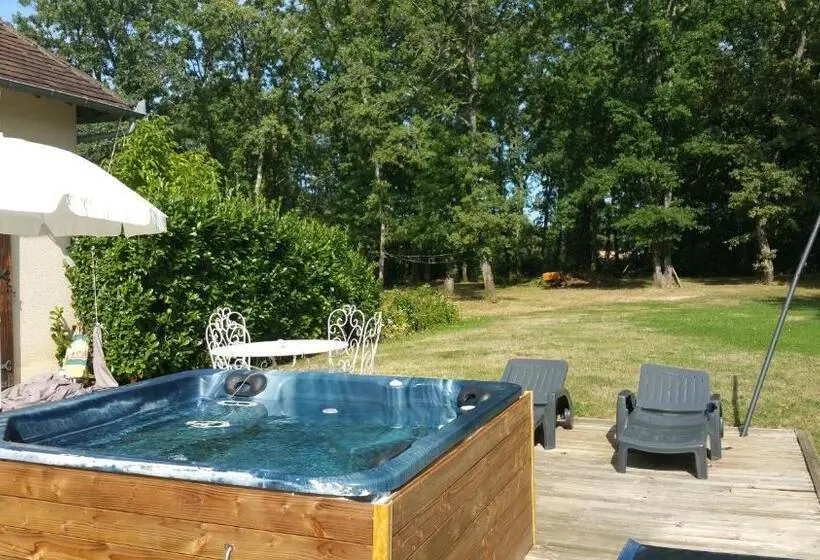バス共有のスタンダードルーム, Bienvenue En Périgord