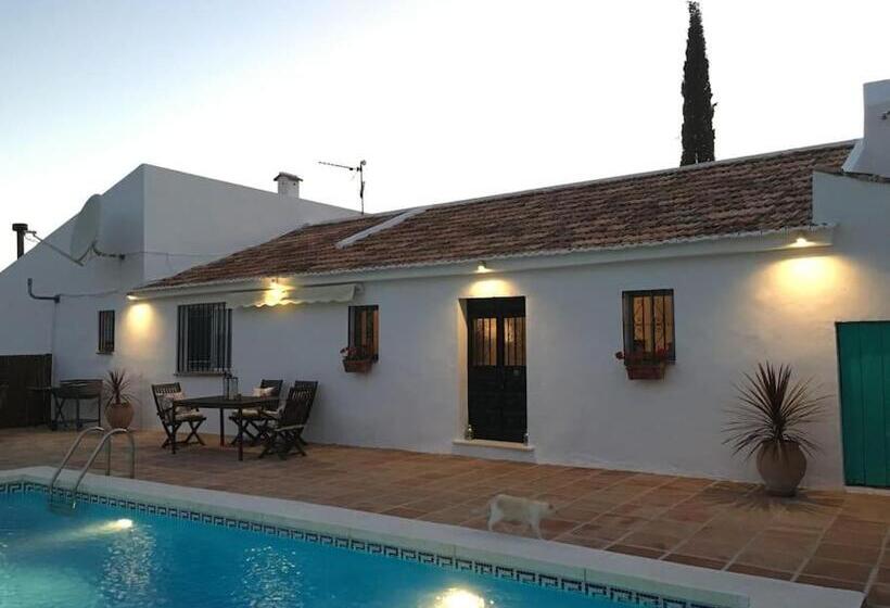 Вилла с 1 спальней и бассейном, Finca Las Campanas Ii