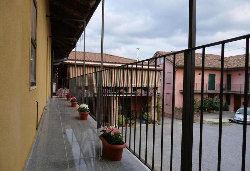 Quarto Estandar com Sacada, I Quattro Grappoli