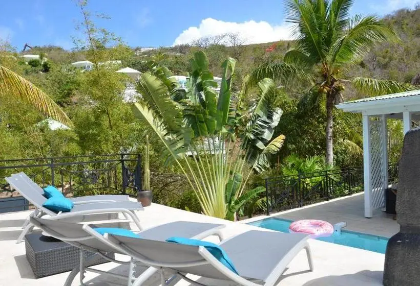 ویلای یک اتاق خوابه با استخر شنا, Villa « Fleur De Pirate »