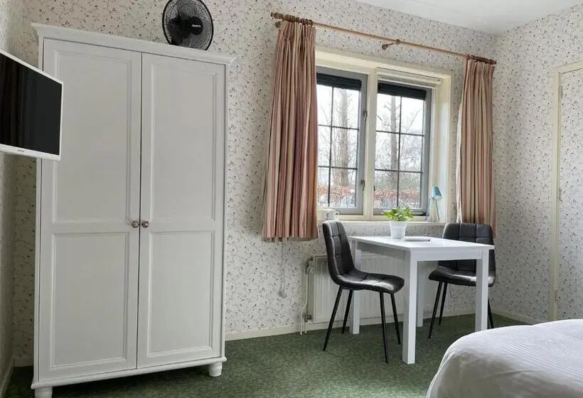 スタンダードルーム, Bed & Breakfast Pax Tibi