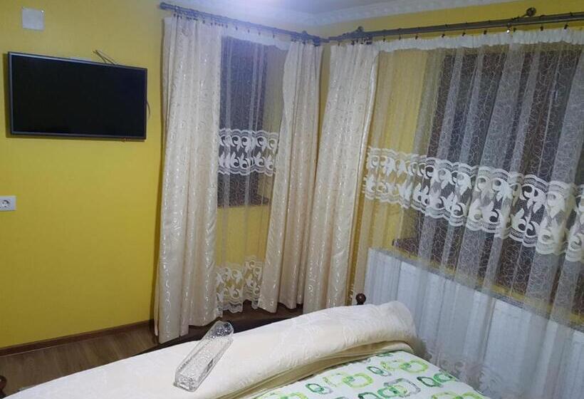 اتاق استاندارد, Pensiunea Adeluta