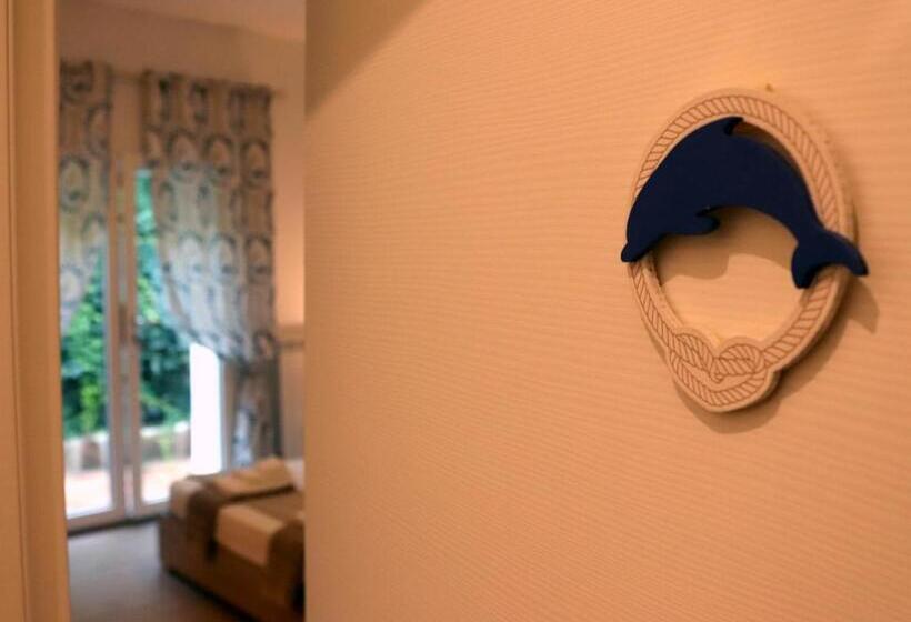 اتاق استاندارد, Sunset House