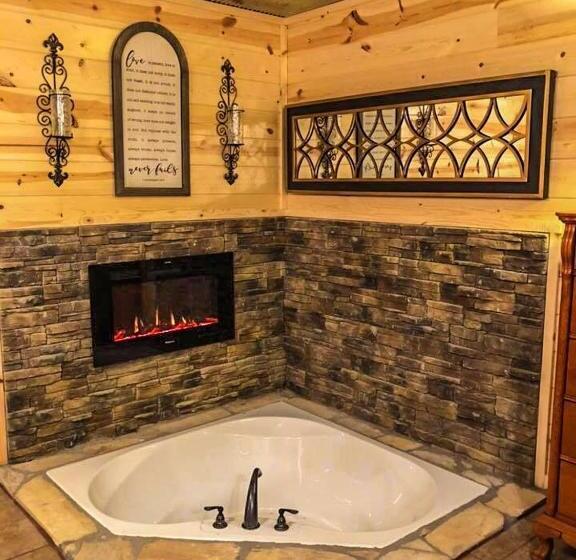 إستوديو قياسى, Samantha S Timber Inn