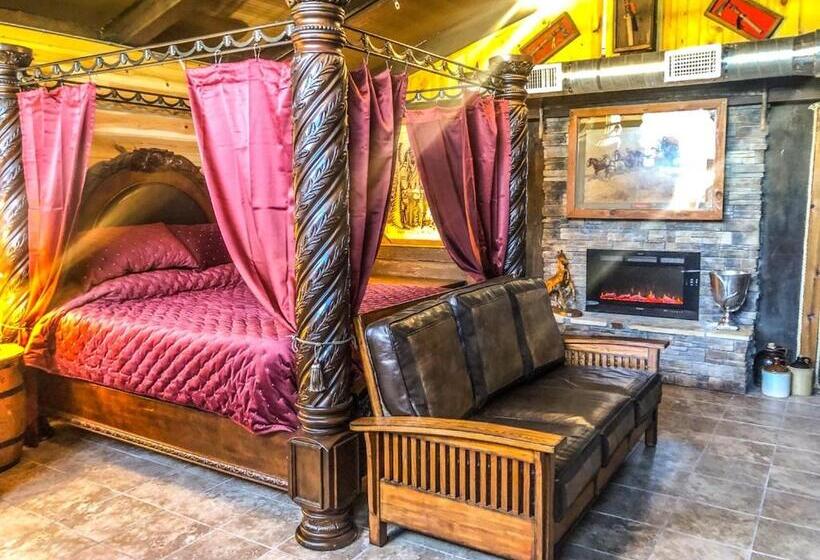 إستوديو ديلوكس, Samantha S Timber Inn