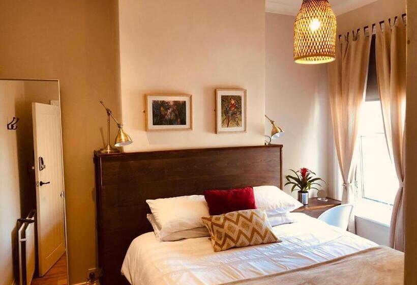 חדר סטנדרט, Maritime Pods