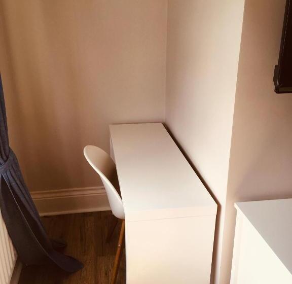 סטודיו סטנדרט, מיטה זוגית, Maritime Pods