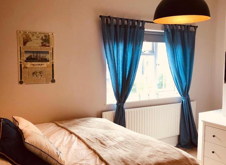 סטודיו סטנדרט, מיטה זוגית, Maritime Pods