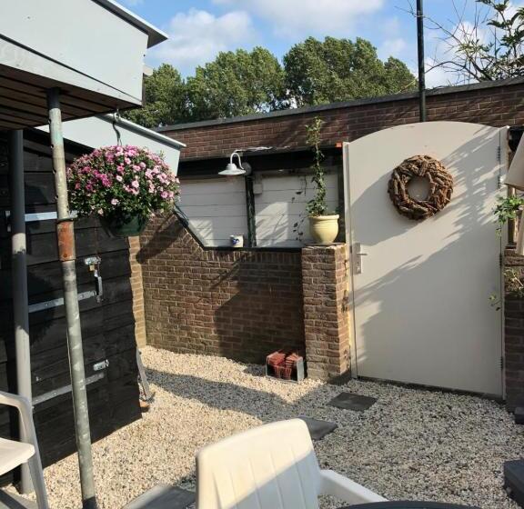 家庭间, B&b Casandra