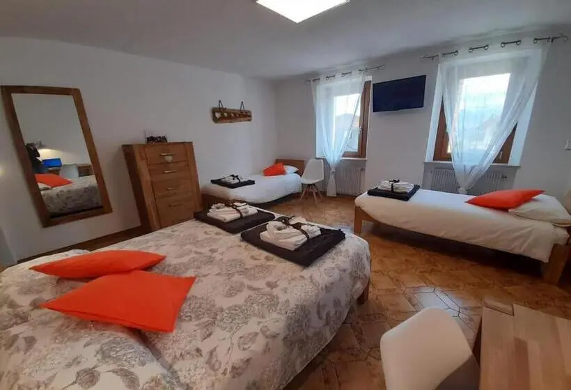 スタンダード４人部屋, B&b La Casa Di Loretta