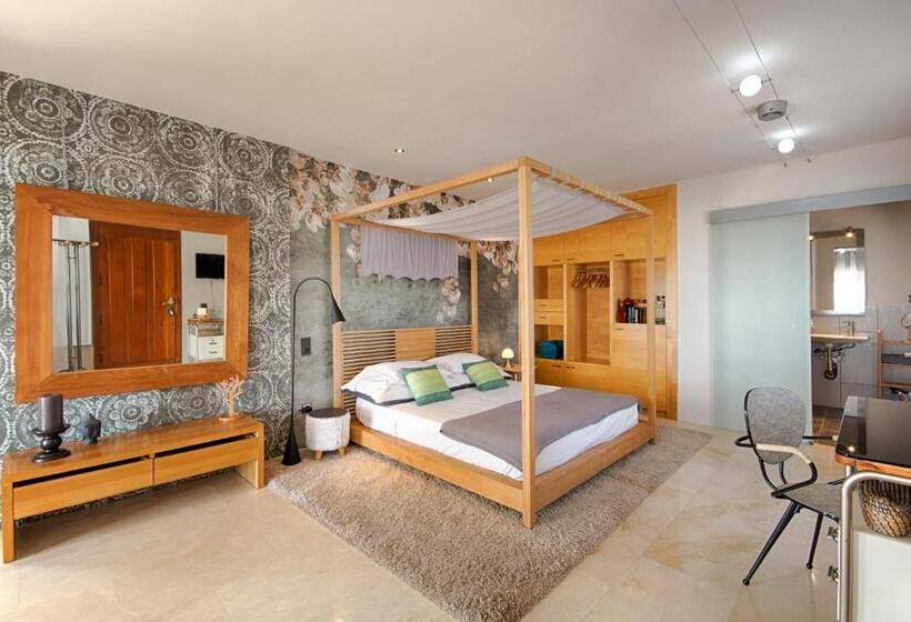 オーシャンビューファミリールーム, Casa De L’albada