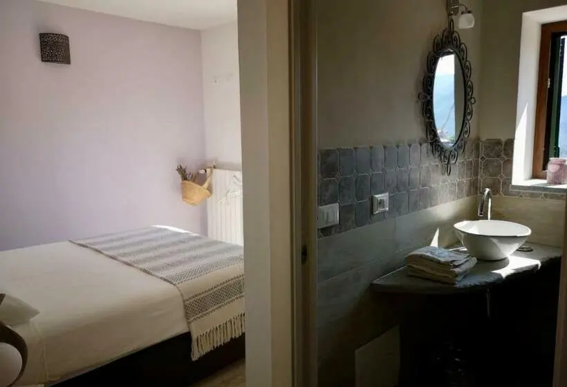 片側に海が見えるデラックスルーム, Agriturismo Lavalleggia