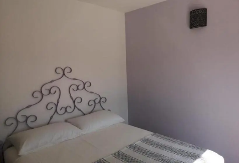 片側に海が見えるデラックスルーム, Agriturismo Lavalleggia