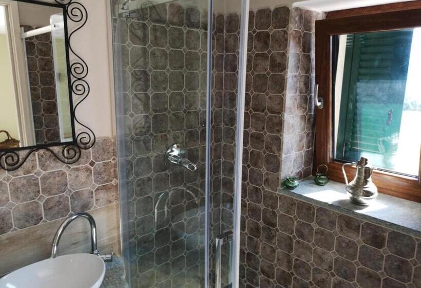 Номер Стандарт Вид на Море, Agriturismo Lavalleggia