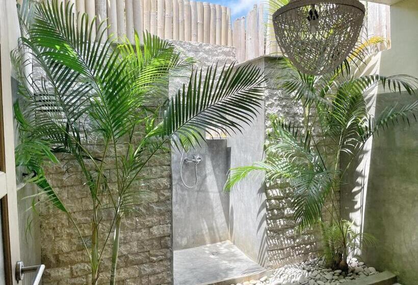 בקתה סטנדרטית, Incense Impossible Beach Adults Only