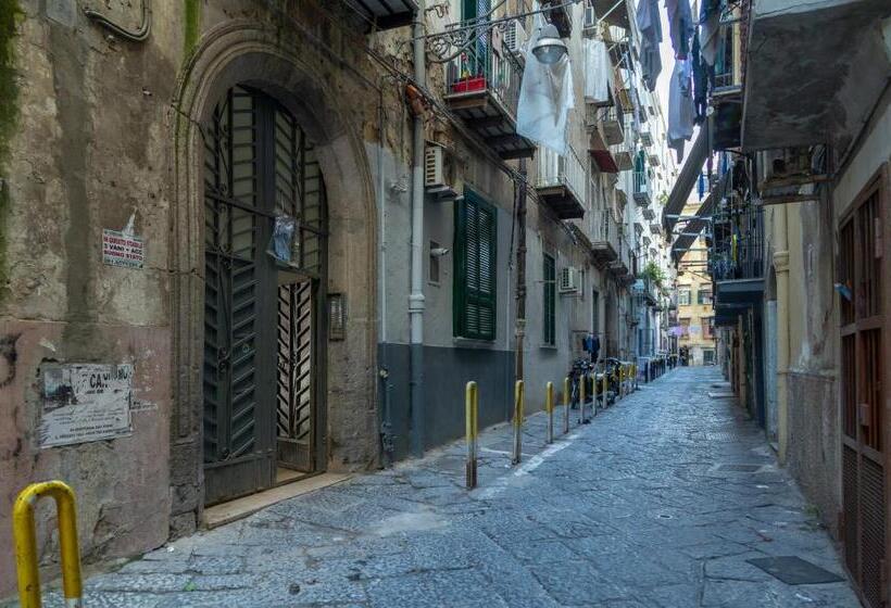 خانه 2 خوابه, Il Giardino Dei Venti