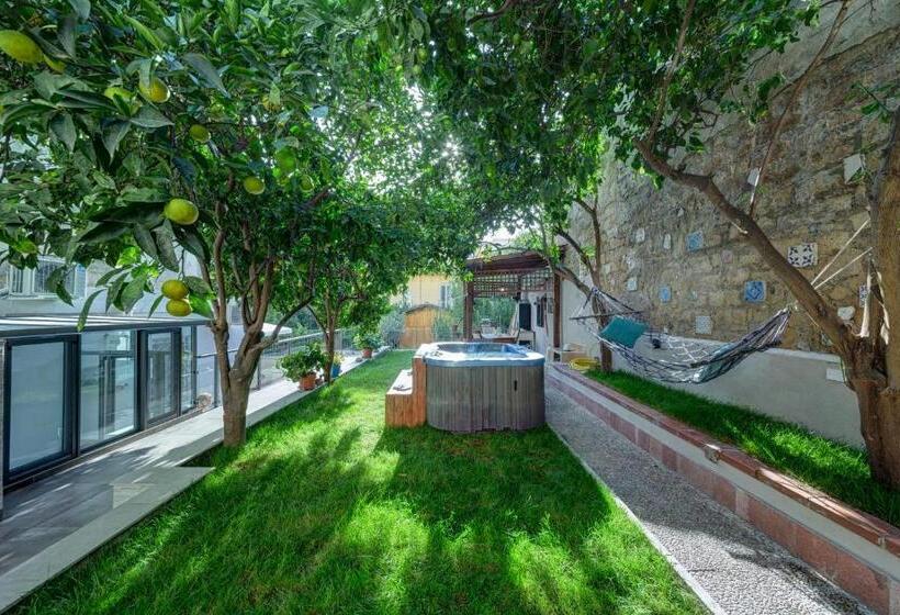 خانه 2 خوابه, Il Giardino Dei Venti