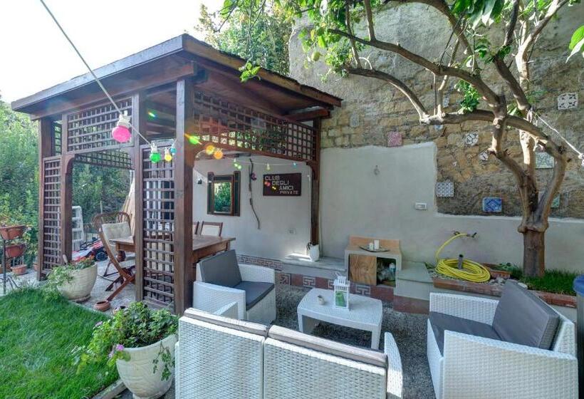 خانه 2 خوابه, Il Giardino Dei Venti