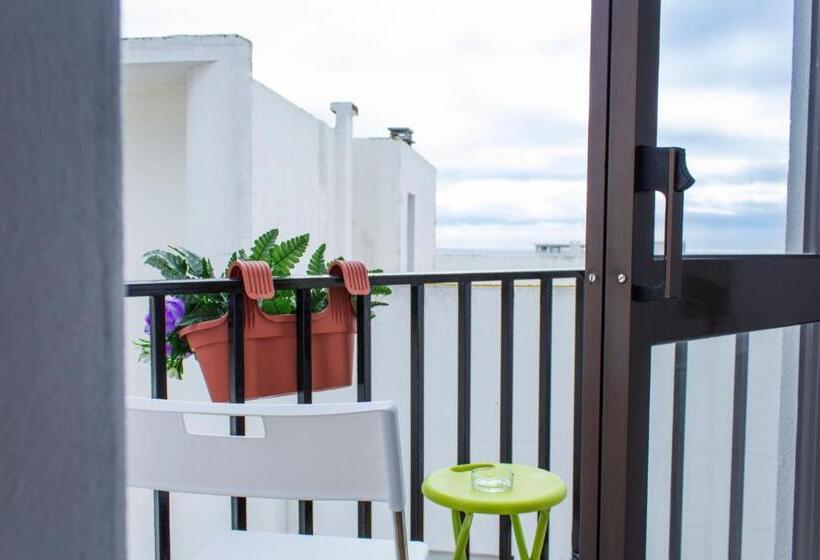 חדר דלוקס נוף לים, Paz & Amor Guest House   Peace & Love