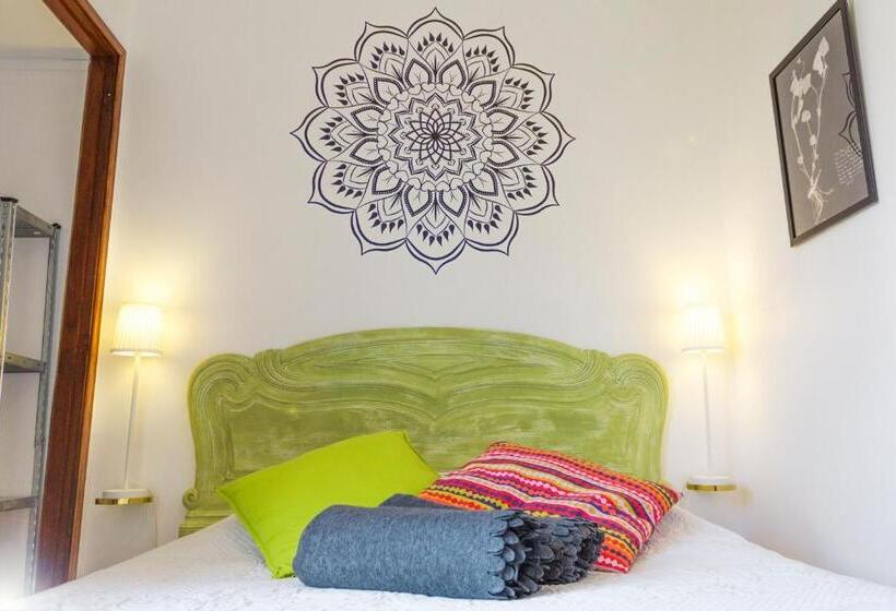 חדר אקונומי, Paz & Amor Guest House   Peace & Love