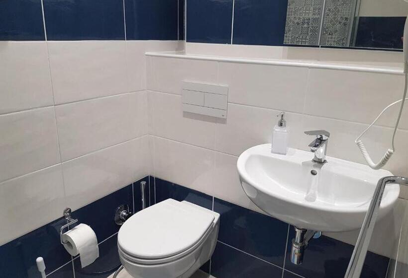 Standard Szoba, The Smerald 2.2