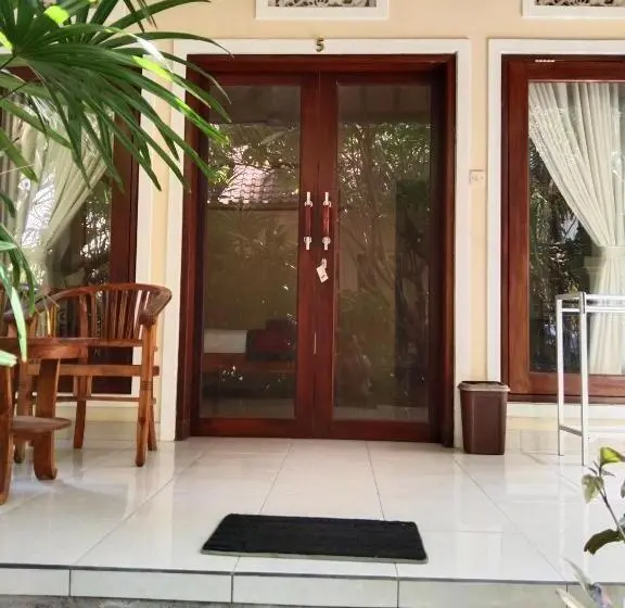 بانگلوی استاندارد, Pondok Aldi Hostel