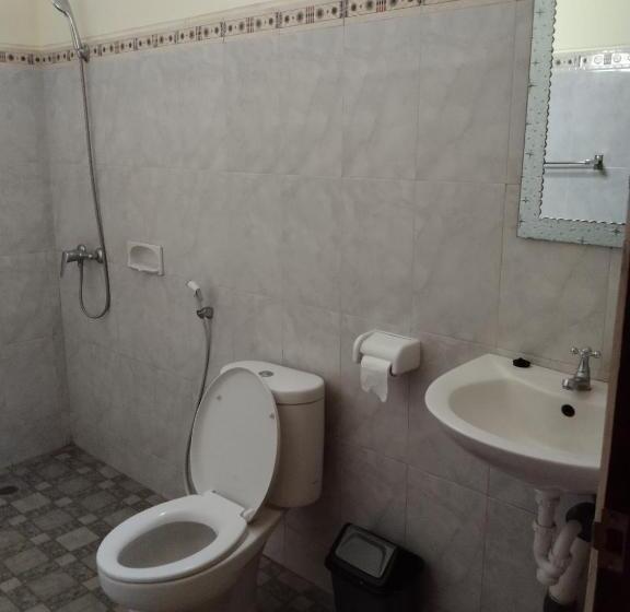 スタンダードバンガロー, Pondok Aldi Hostel