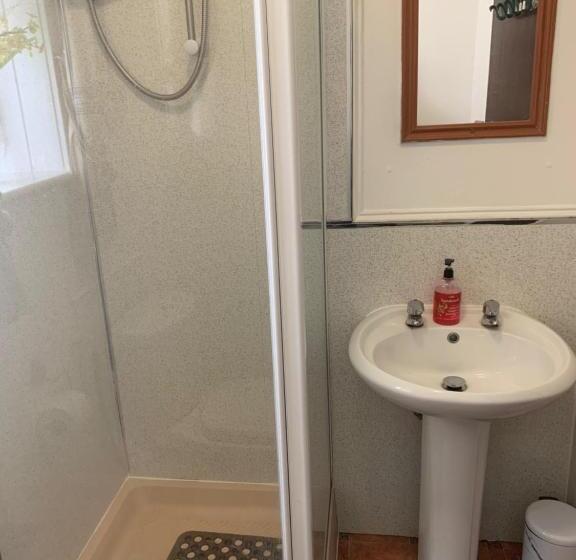 Estudio Estàndard, Sarnia Holiday Flats