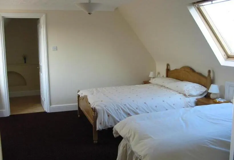 اتاق خانوادگی, Home Farm Cottage Guest House