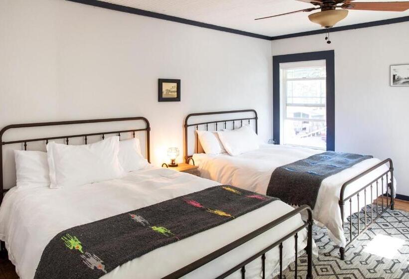 Номер Стандарт, William Tell House