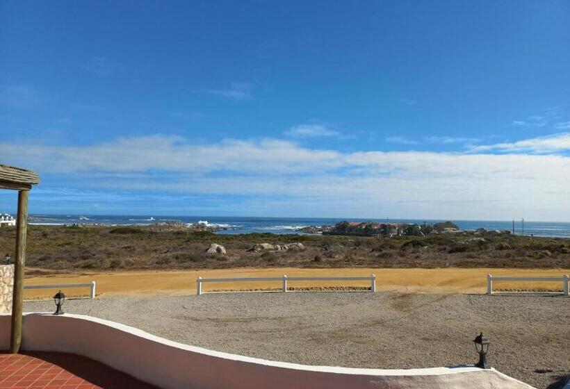 غرفة عائلية مطلّة علي البحر, Abalone Guesthouse