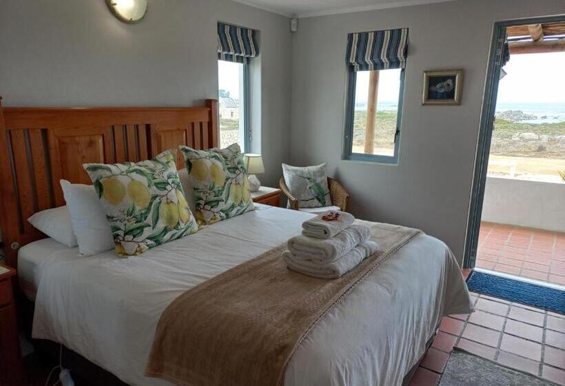 غرفة عائلية مطلّة علي البحر, Abalone Guesthouse