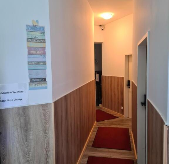 اتاق استاندارد, Kiez Box Twentyforseven Private Room