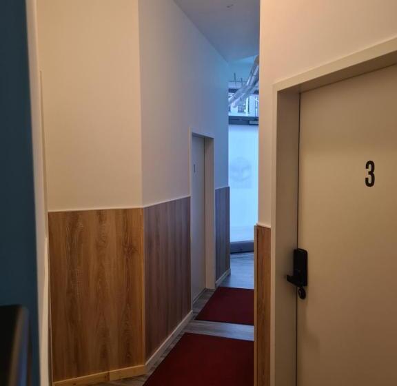 اتاق استاندارد, Kiez Box Twentyforseven Private Room