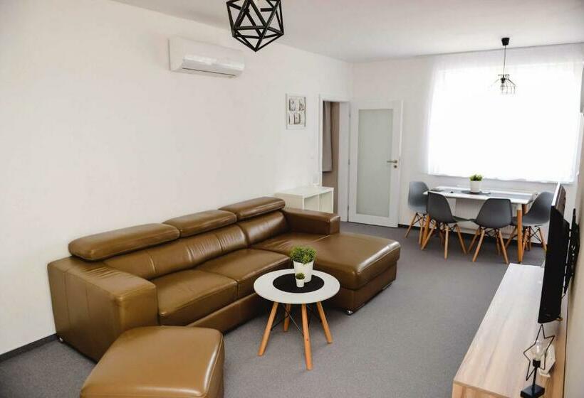 דירת חדר, Penzión Fonte