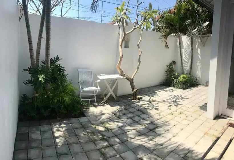 آپارتمان 1 خوابه با تراس, Starling Villas