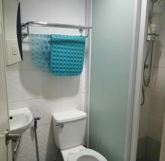 آپارتمان 1 خوابه با بالکن, The Uptown Place Condominium