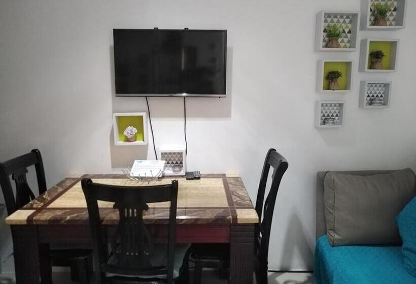 آپارتمان 1 خوابه با بالکن, The Uptown Place Condominium