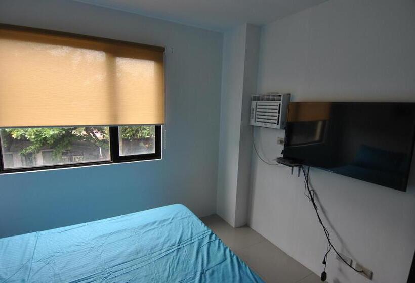 آپارتمان 2 خوابه, The Uptown Place Condominium