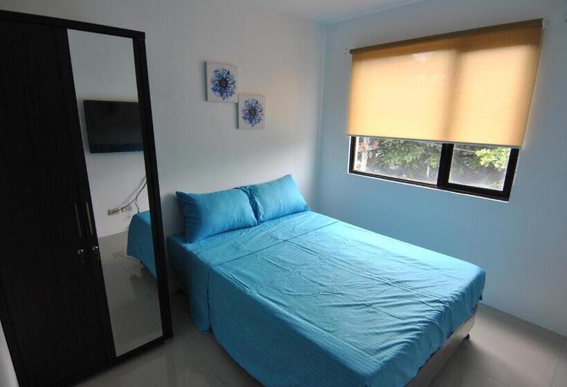 آپارتمان 2 خوابه, The Uptown Place Condominium