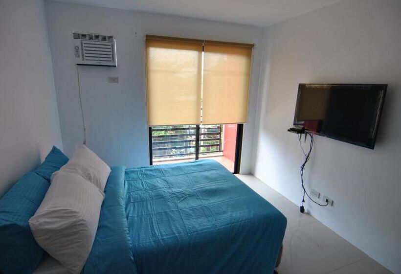 آپارتمان 2 خوابه, The Uptown Place Condominium