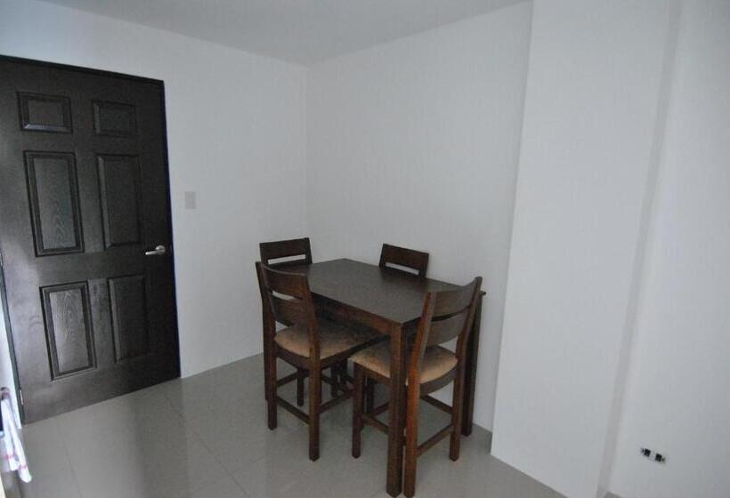 آپارتمان 1 خوابه, The Uptown Place Condominium