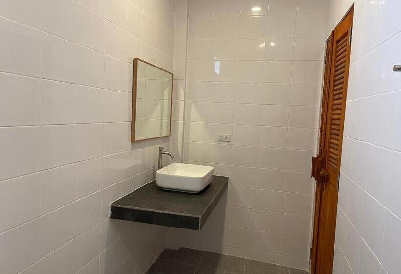 スーペリアールーム, All At Sea Beach Resort