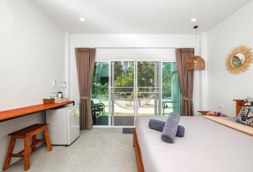 スーペリアールーム, All At Sea Beach Resort